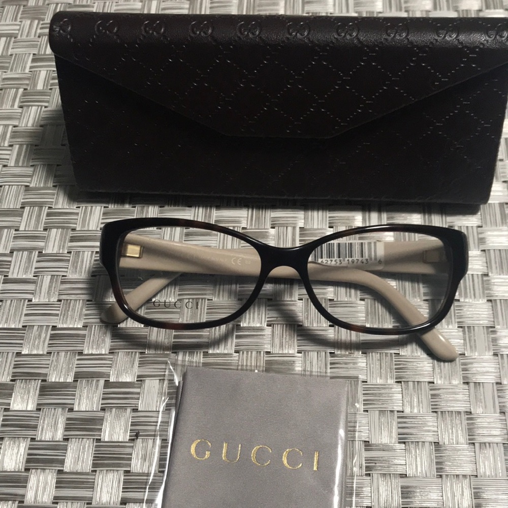 New Authentic Gucci Woman Frame